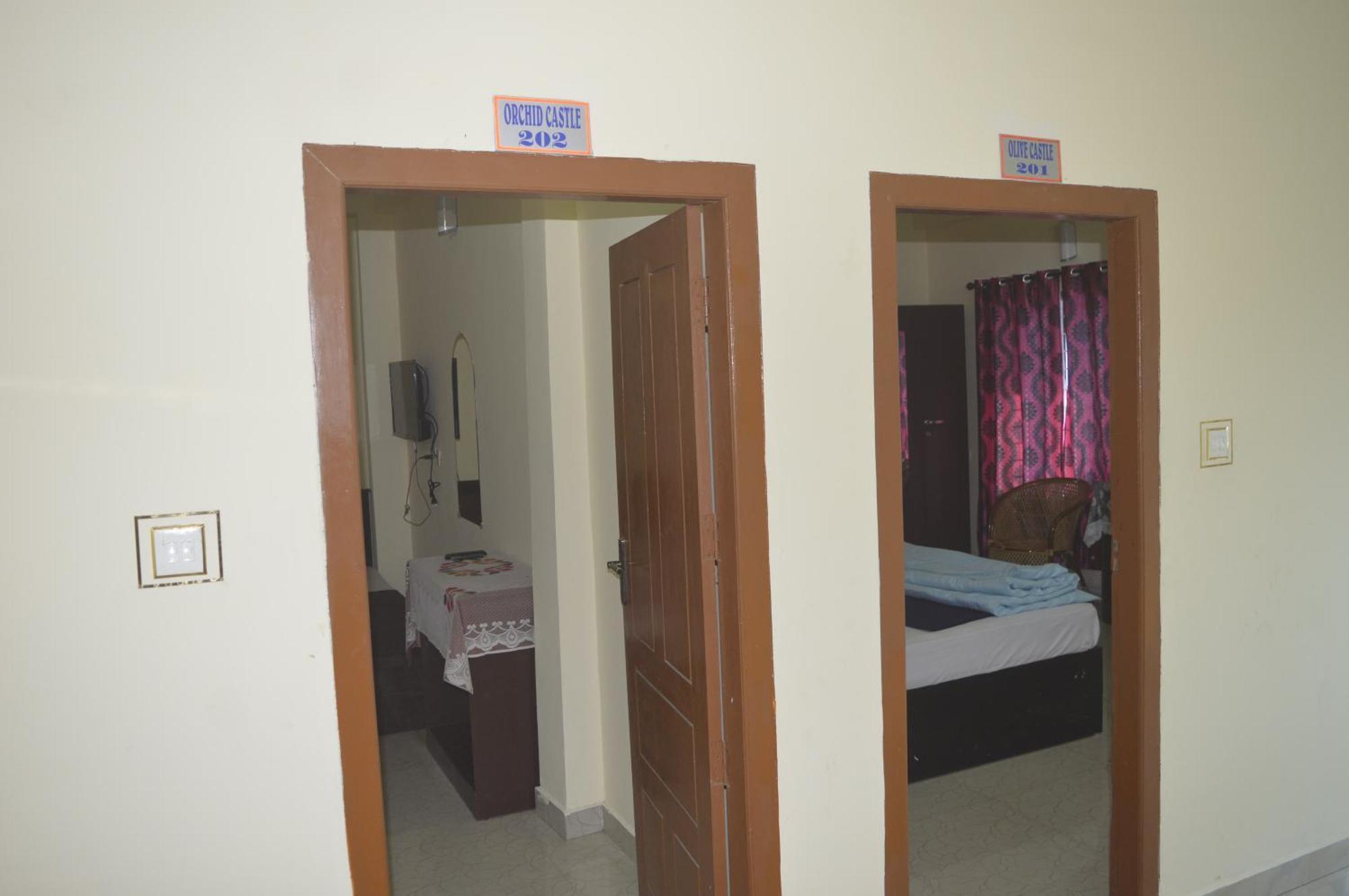 Green Castle Residency Nedumkandam Esterno foto