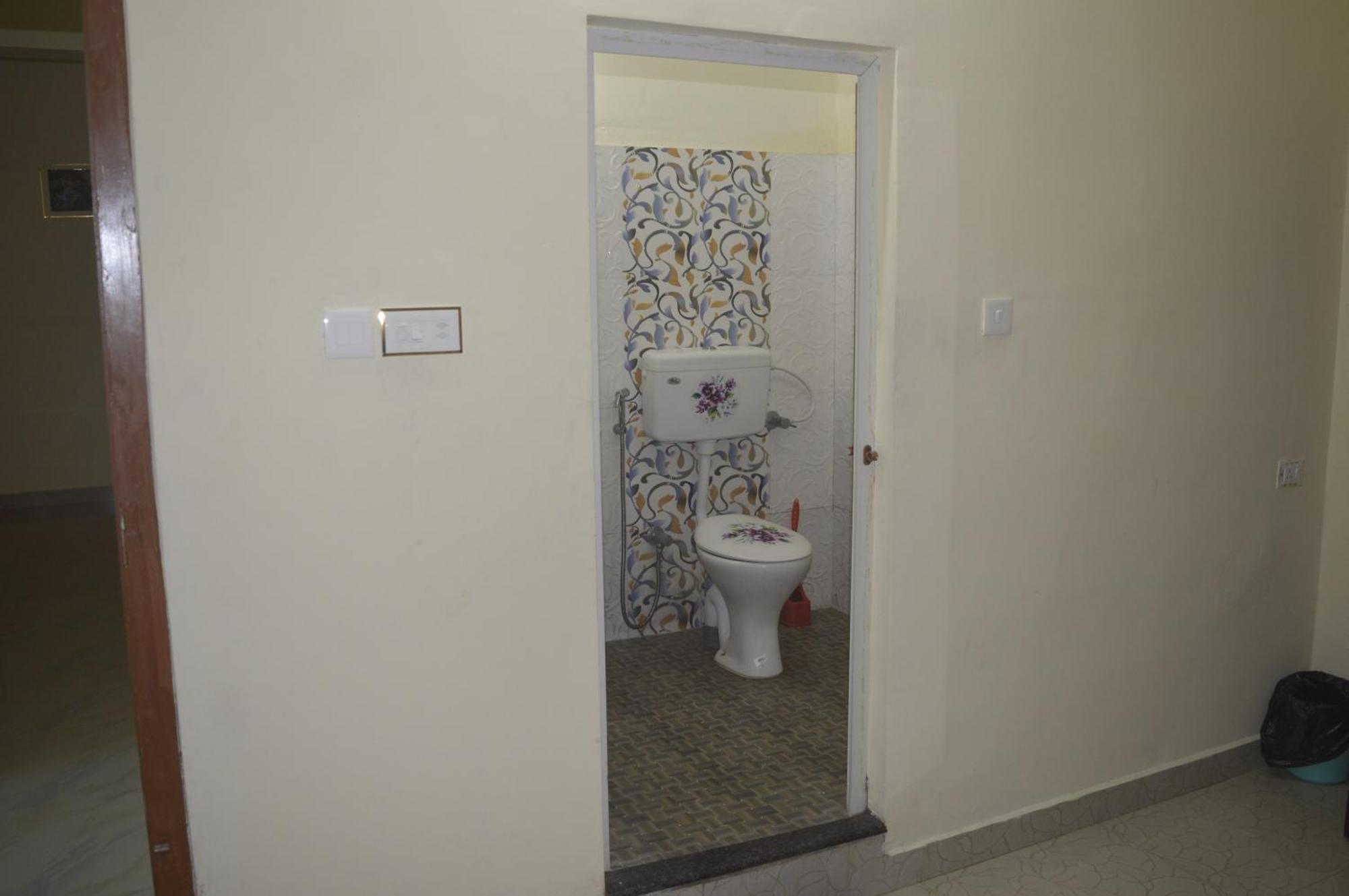 Green Castle Residency Nedumkandam Esterno foto